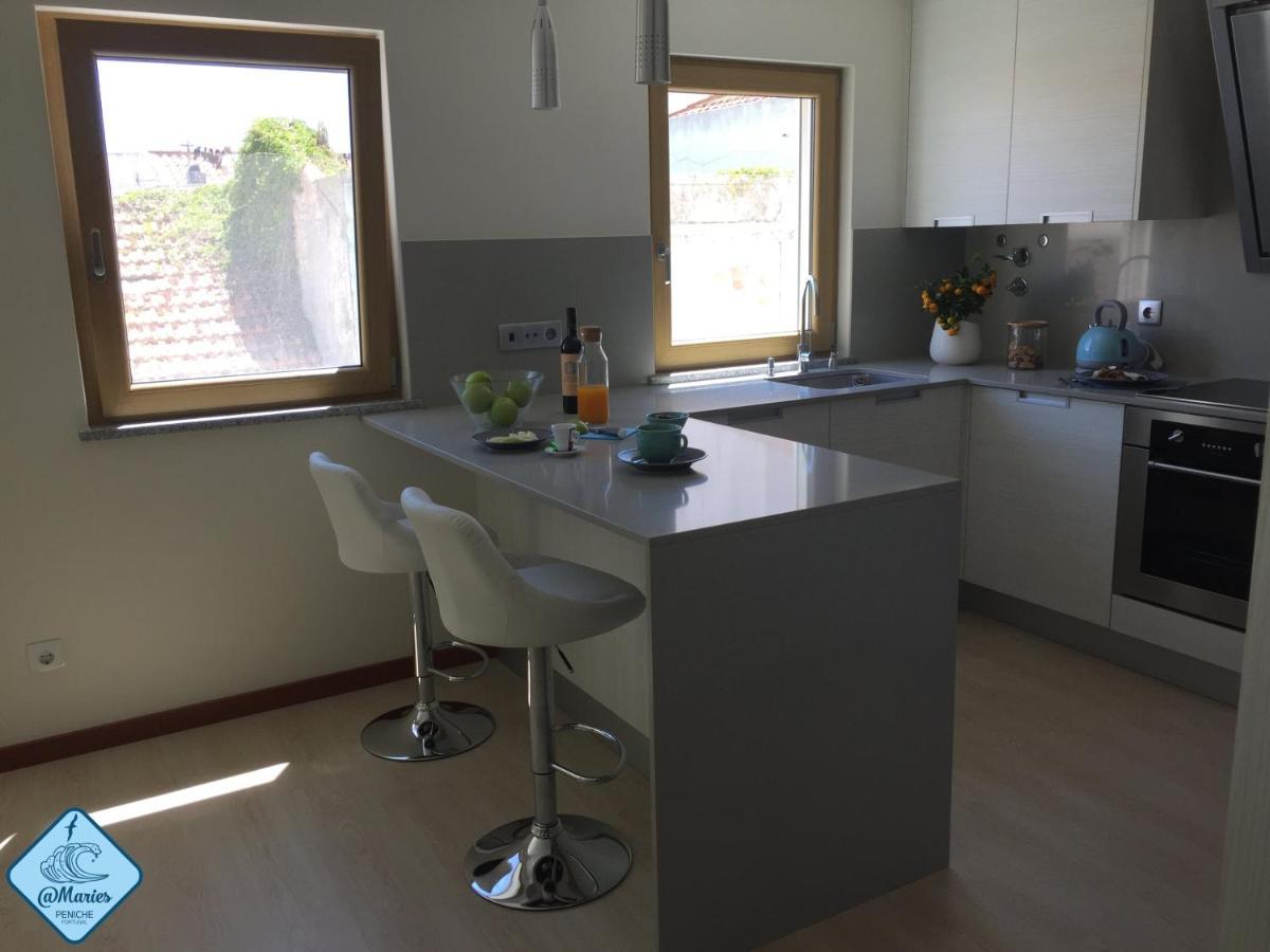 At Maries Beach House Peniche 1 ภายนอก รูปภาพ