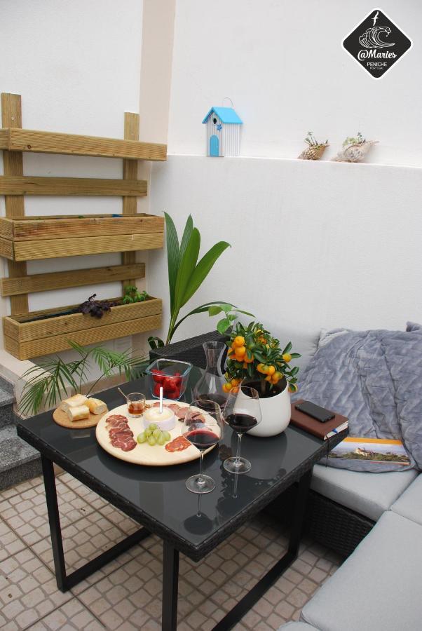 At Maries Beach House Peniche 1 ภายนอก รูปภาพ